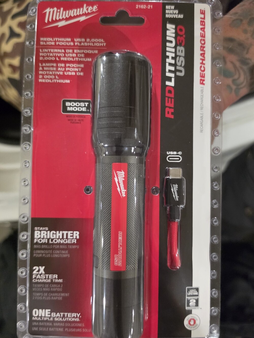 Milwaukee RedLithium USB-C 3.0 Rechargeable Flashlight - Red/Black